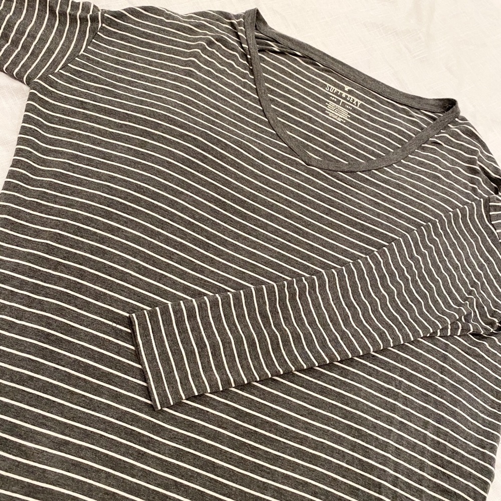 American Eagle Long-Sleeve Top